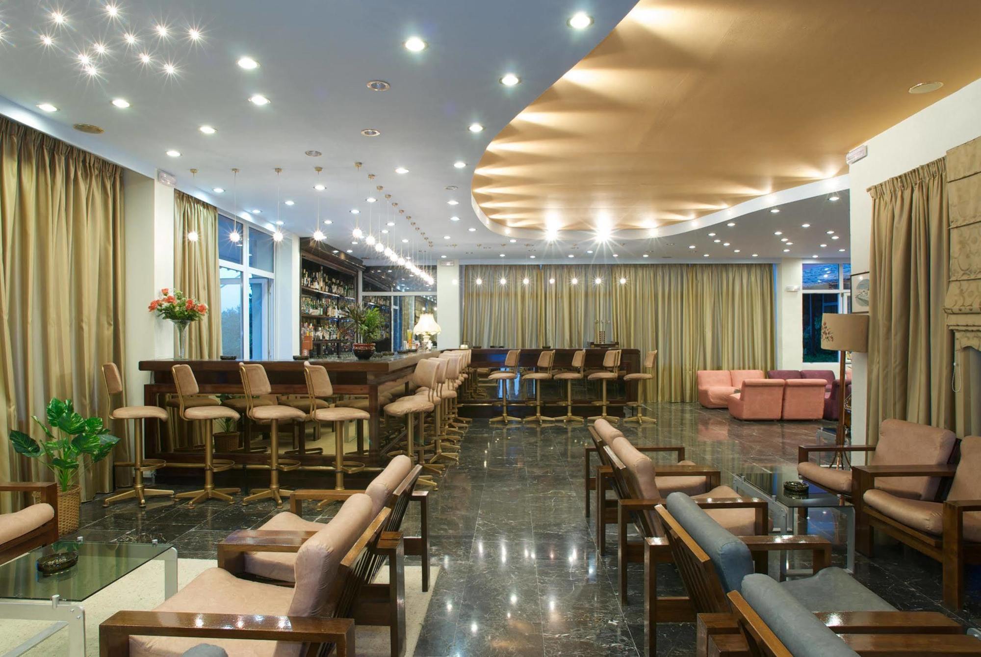 Alexandros Hotel Perama  Ngoại thất bức ảnh