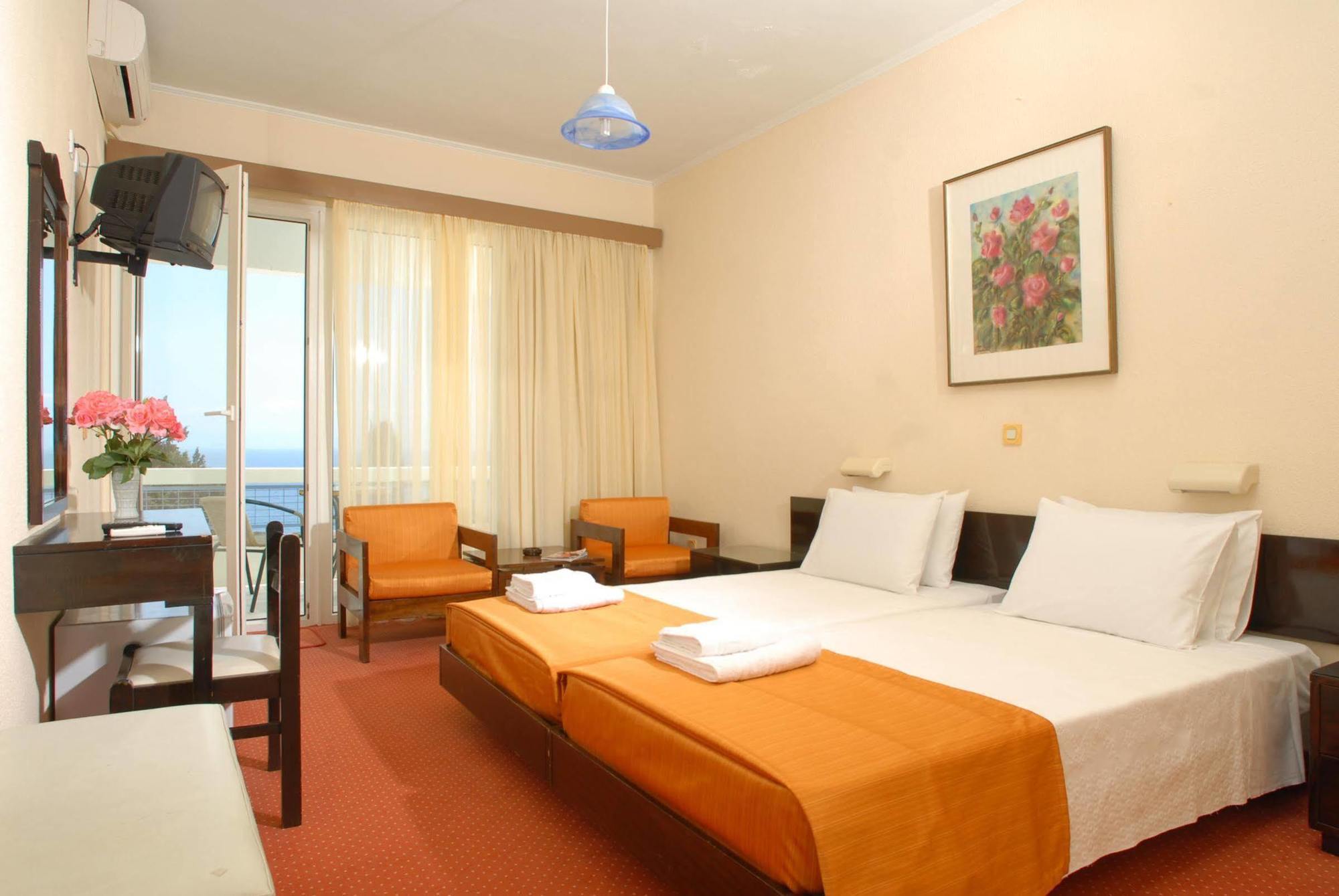 Alexandros Hotel Perama  Ngoại thất bức ảnh